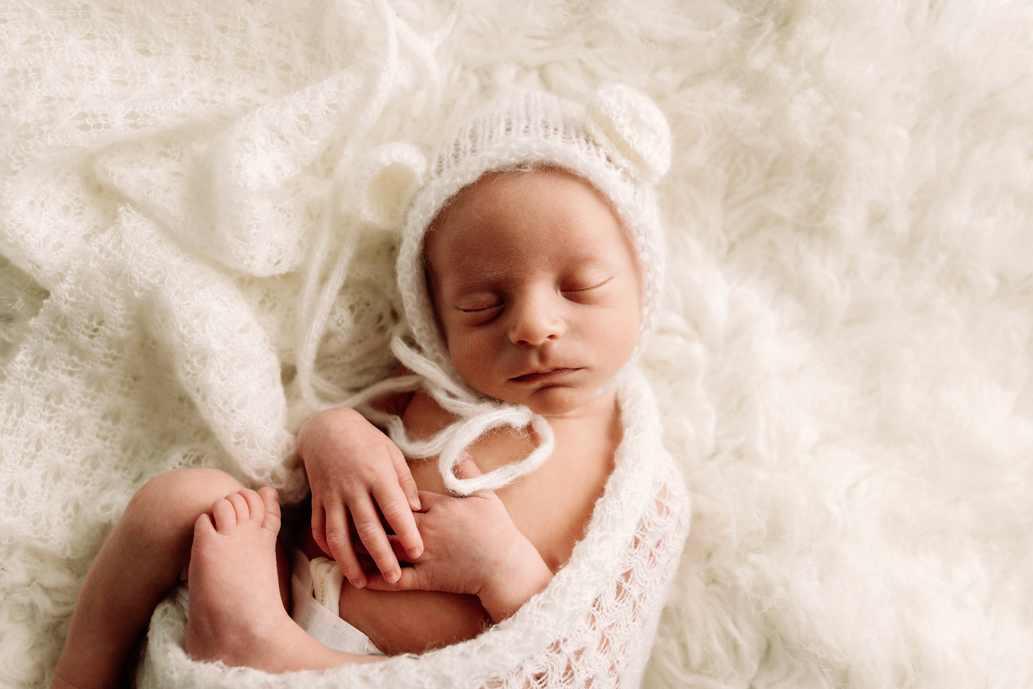 Newborn twins | Photography by Mandy Caldwell